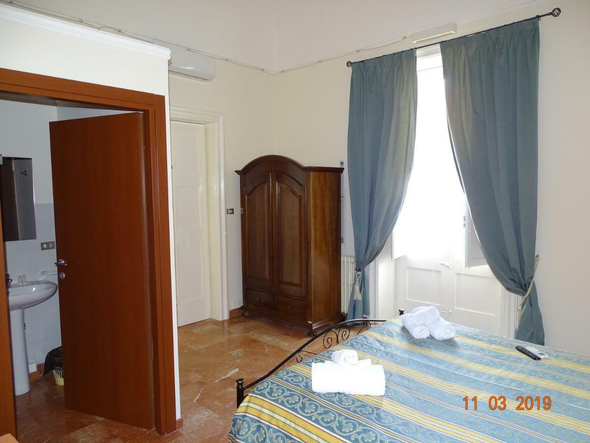 B&B New Antico Palazzo Parabita Eksteriør bilde