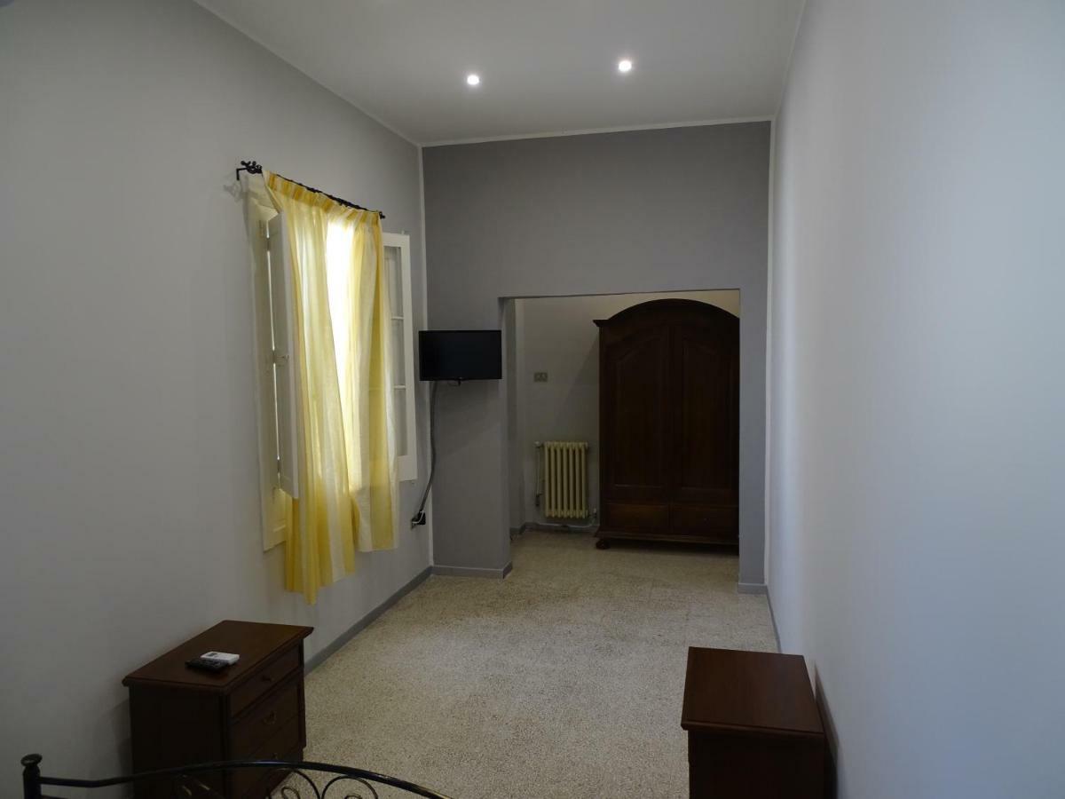B&B New Antico Palazzo Parabita Eksteriør bilde