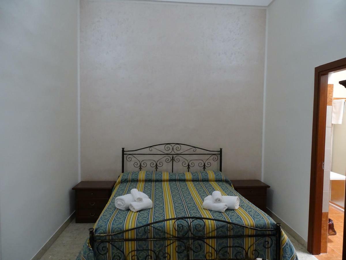 B&B New Antico Palazzo Parabita Eksteriør bilde