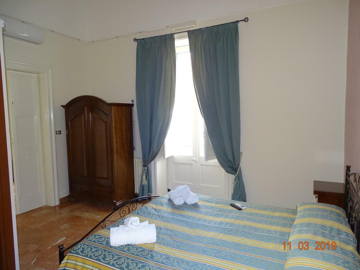 B&B New Antico Palazzo Parabita Eksteriør bilde